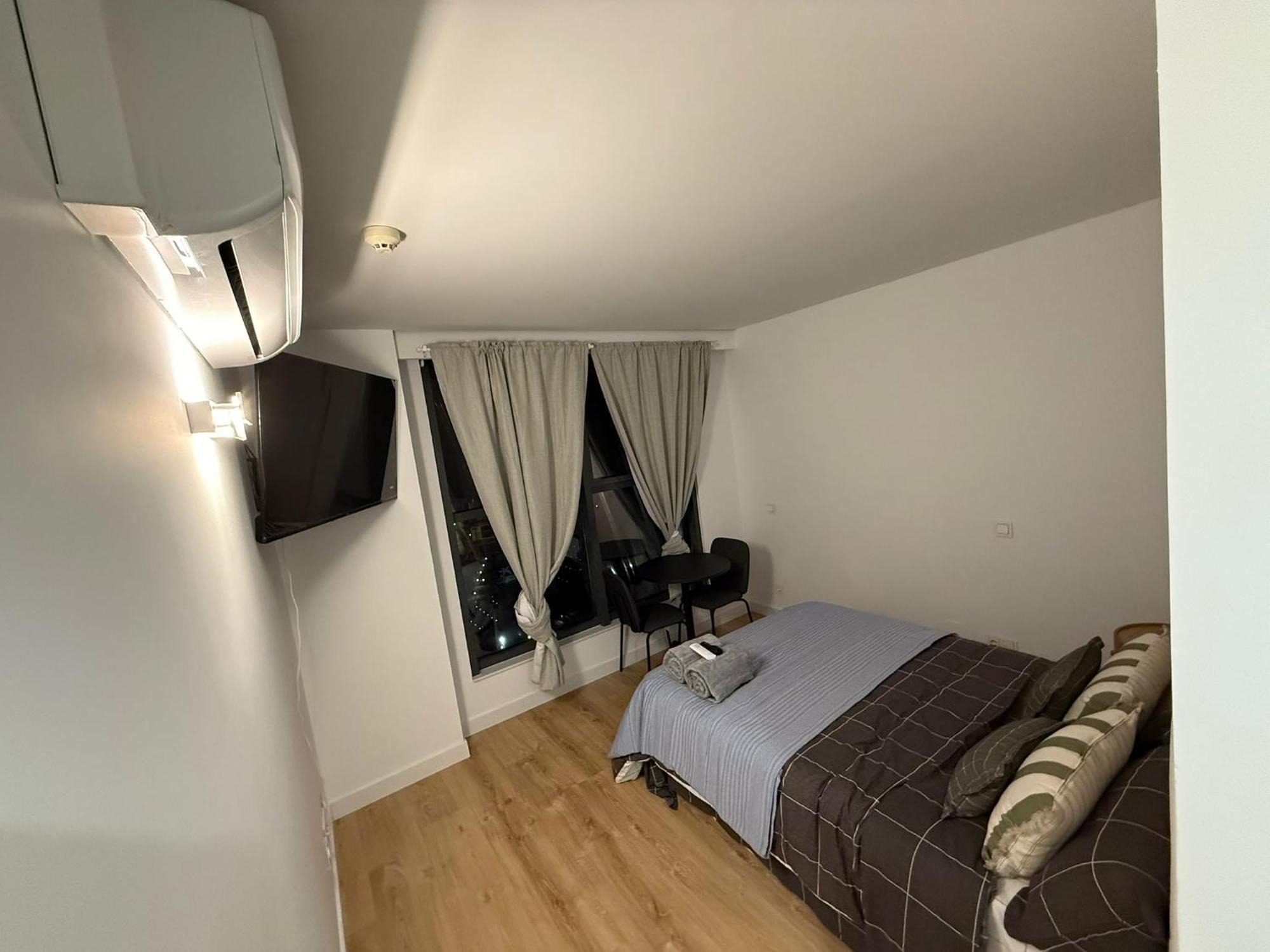 To Room Madrid Castellana Buitenkant foto