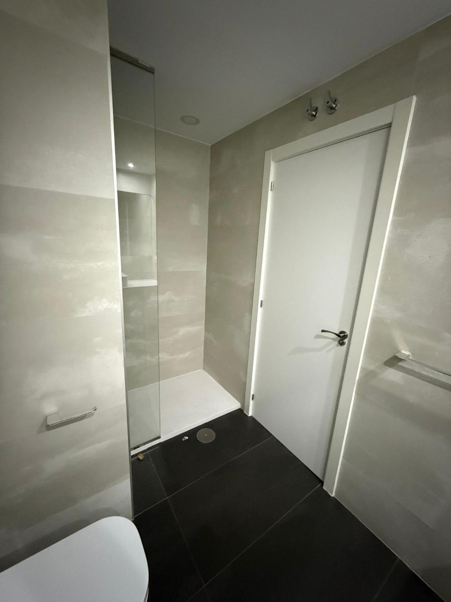 To Room Madrid Castellana Buitenkant foto