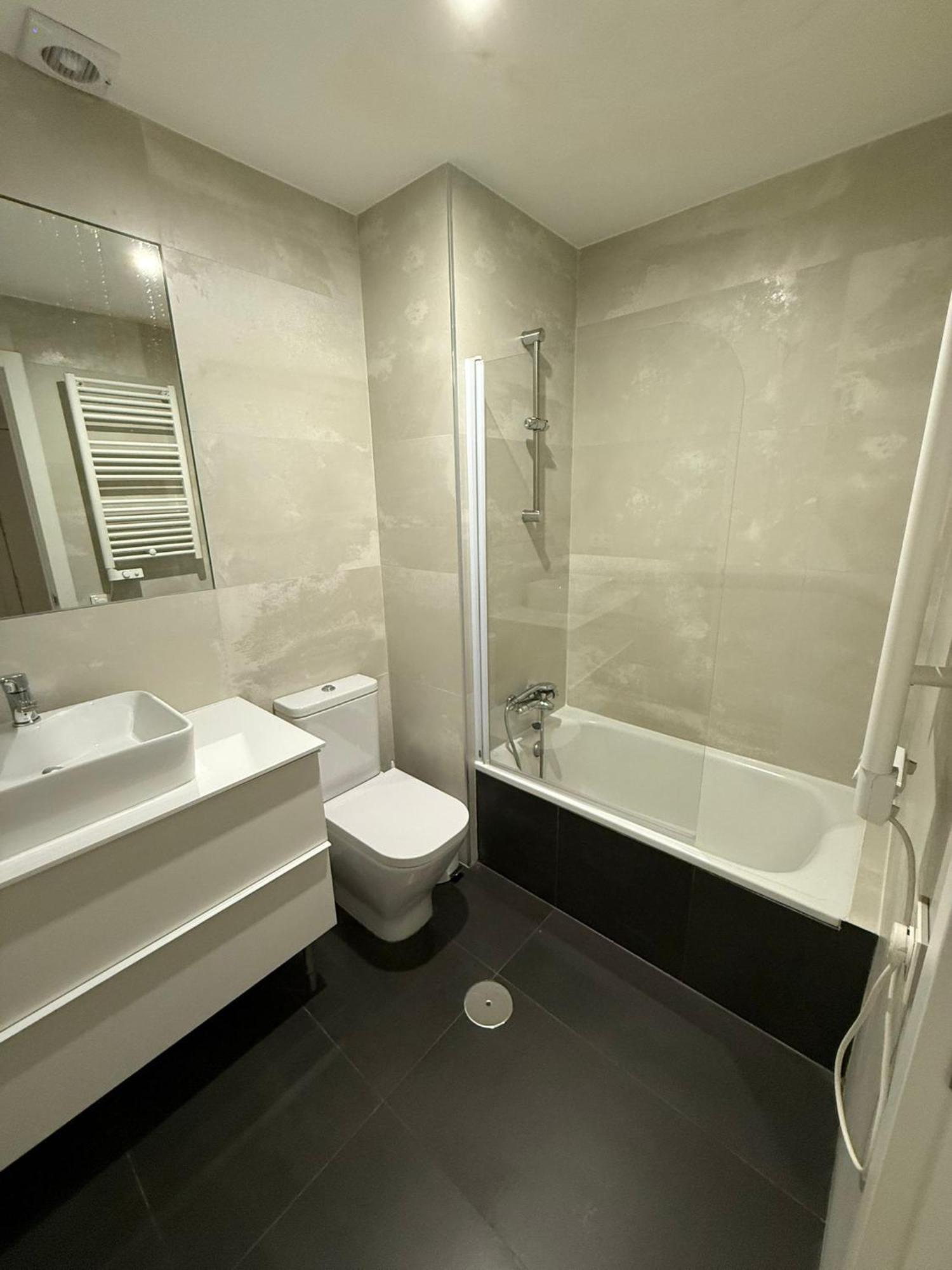 To Room Madrid Castellana Buitenkant foto